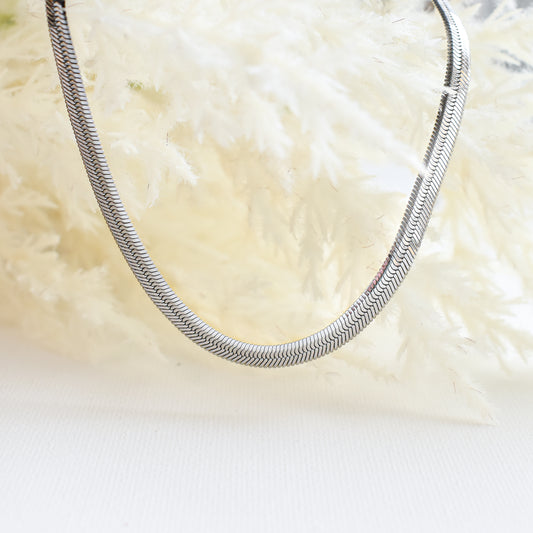 MIA Silver Necklace