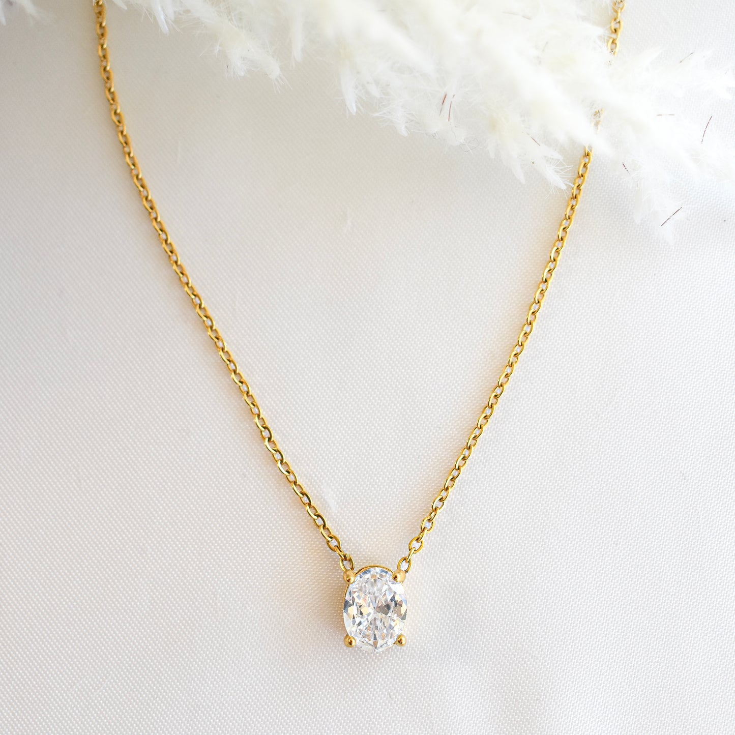 FREYA Drop Necklace