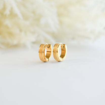 AMELIA Gold Hoop Earrings